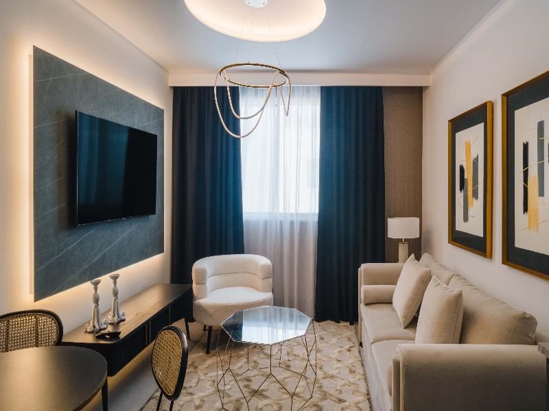 Blue Marina Suites Boutique Apartments image