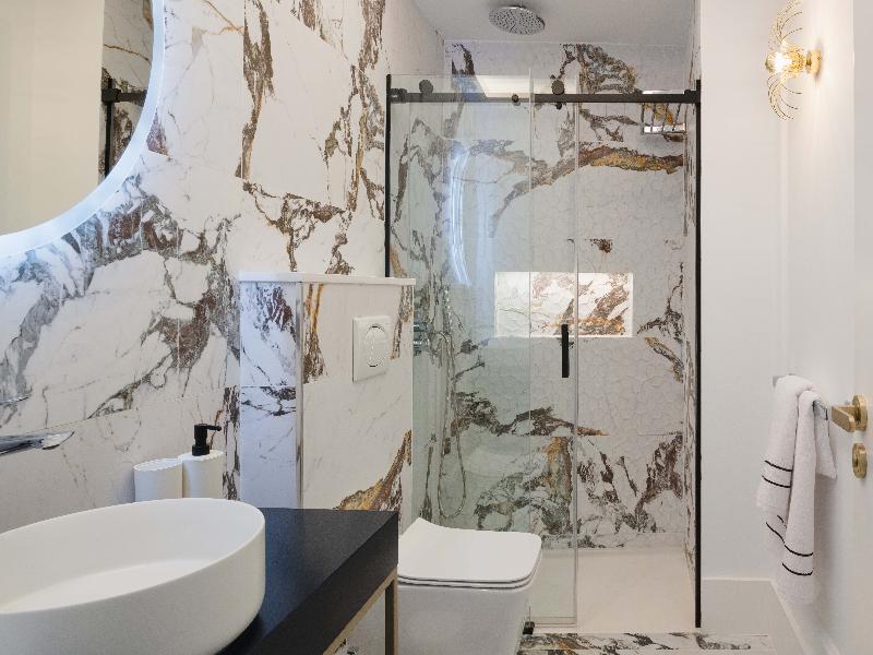 Blue Marina Suites Boutique Apartments image