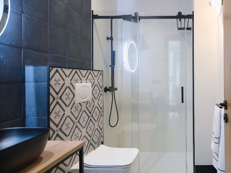 Blue Marina Suites Boutique Apartments image