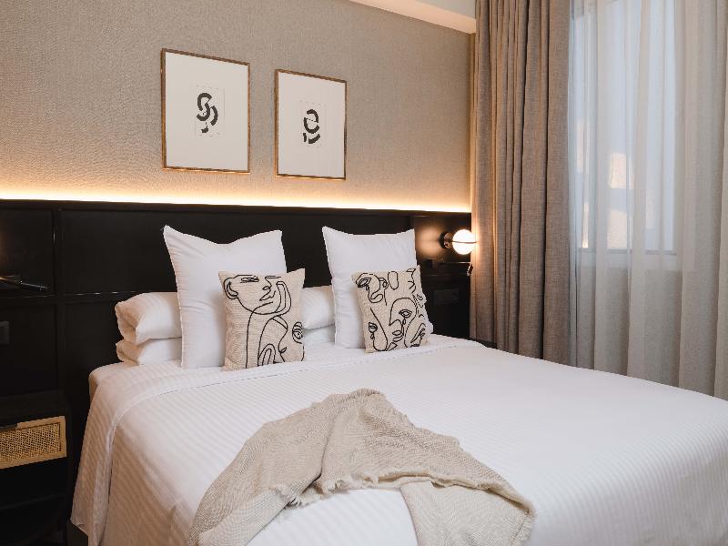 Blue Marina Suites Boutique Apartments image