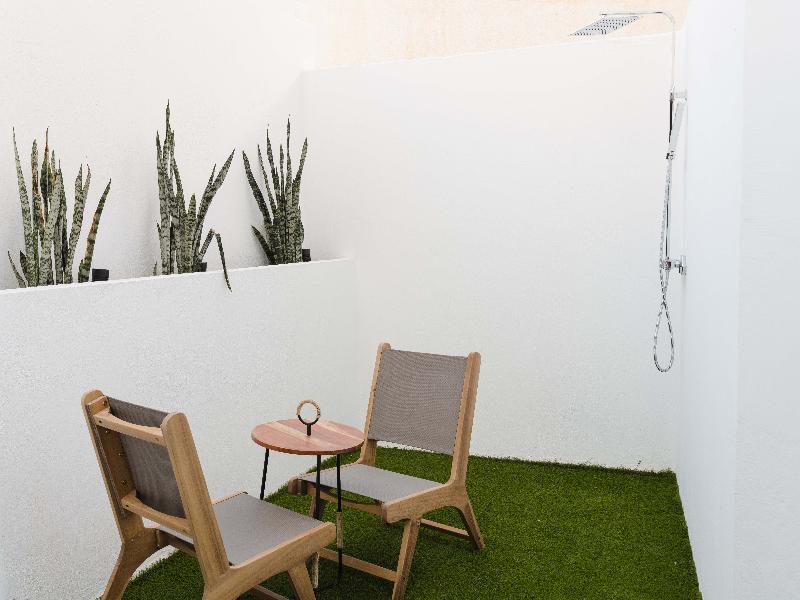 Blue Marina Suites Boutique Apartments image