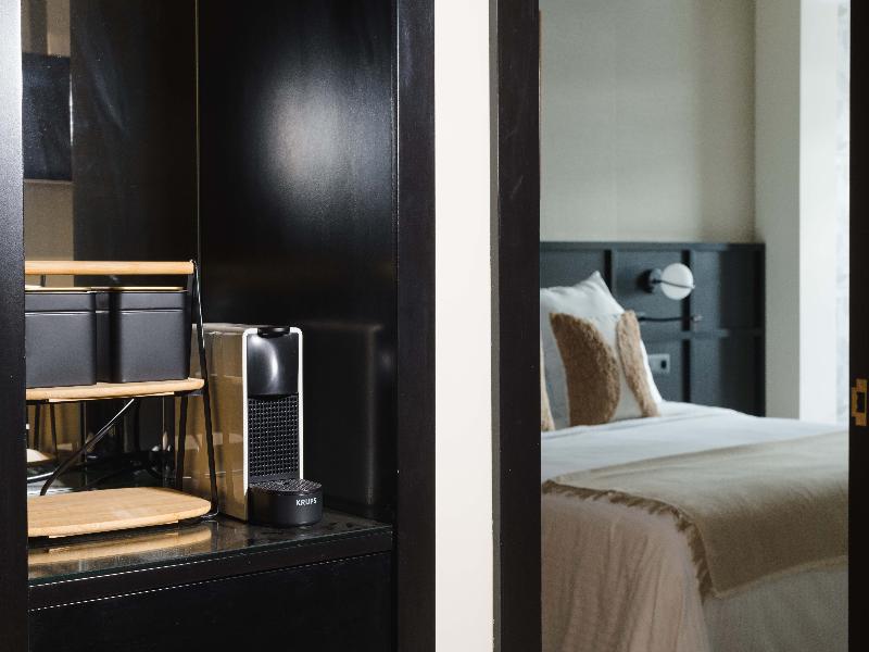 Blue Marina Suites Boutique Apartments image