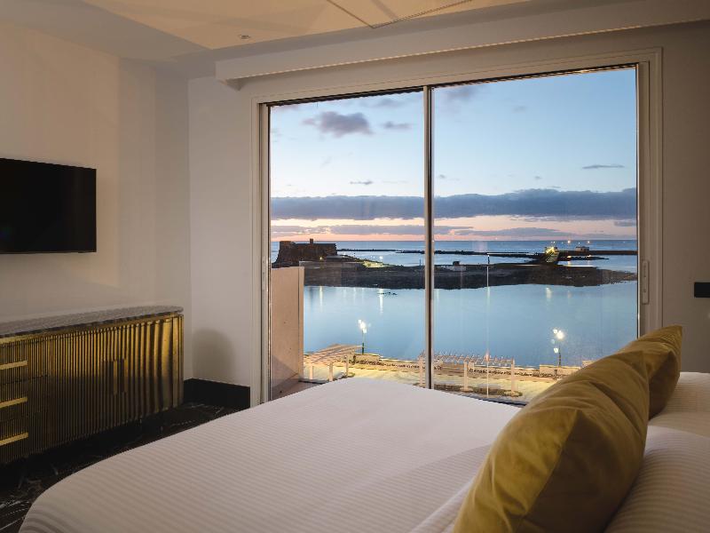 Blue Marina Suites Boutique Apartments image