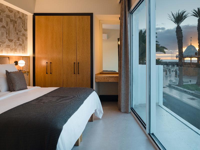 Blue Marina Suites Boutique Apartments image