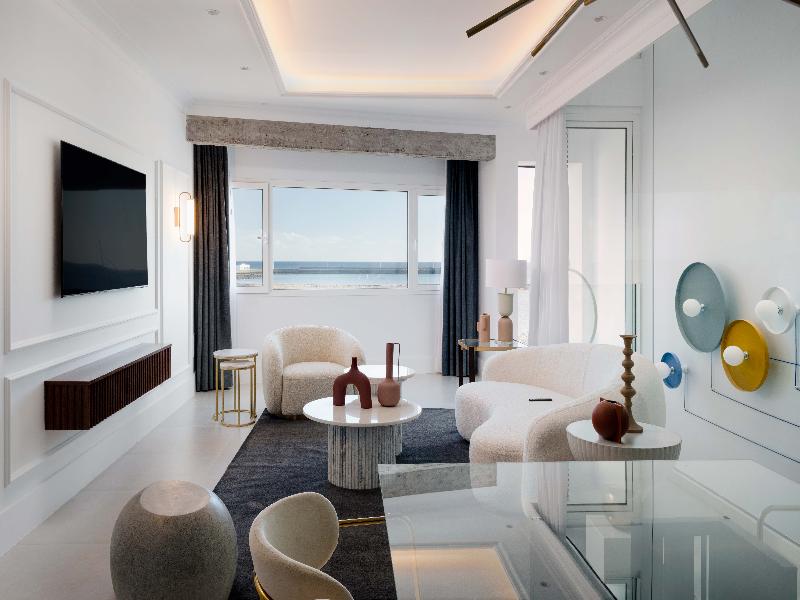 Blue Marina Suites Boutique Apartments image