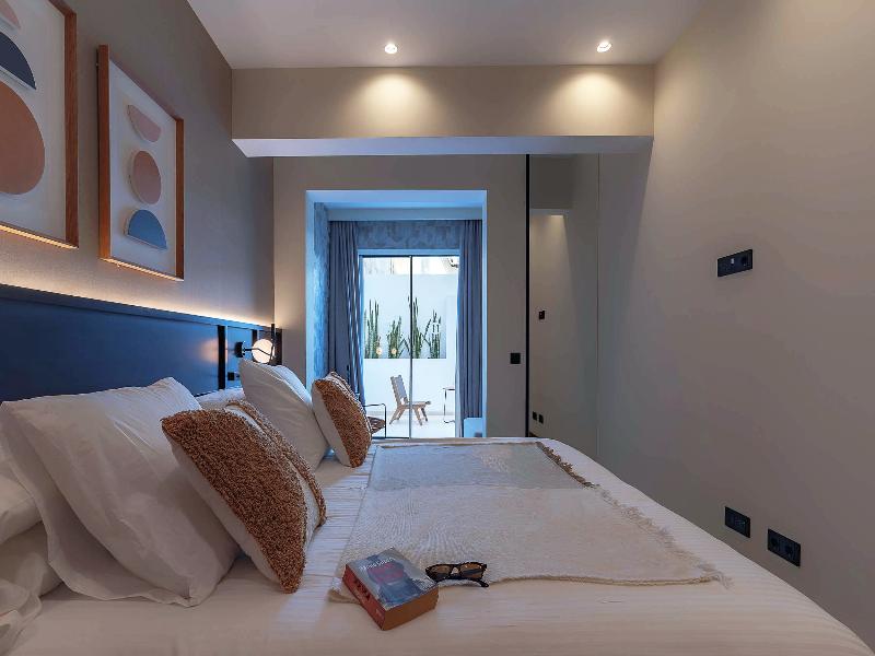 Blue Marina Suites Boutique Apartments image
