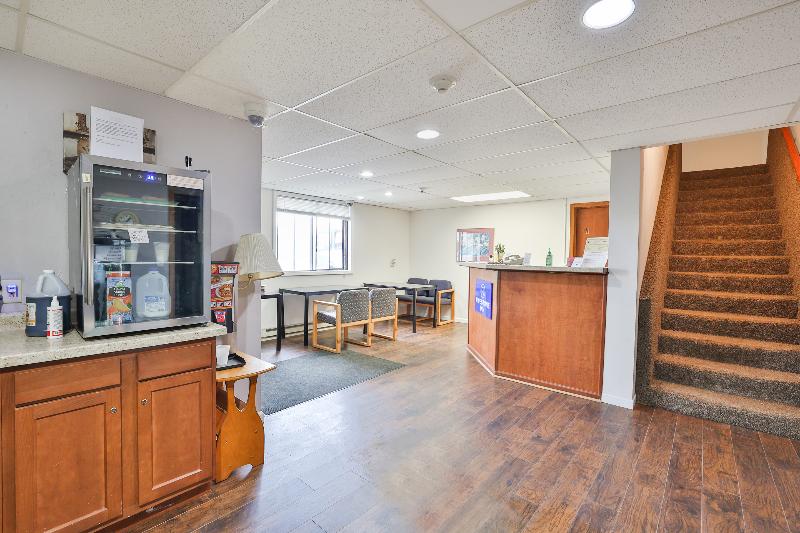 OYO Hotel Pipestone MN, Canterbury Park image