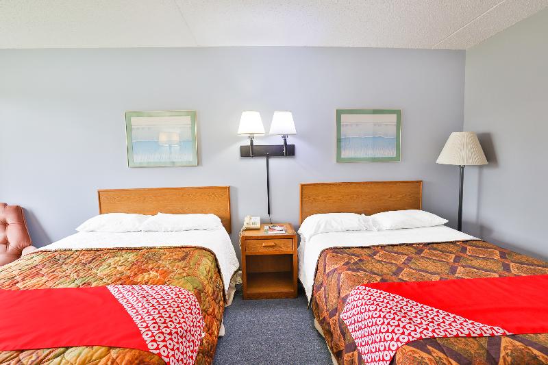 OYO Hotel Pipestone MN, Canterbury Park image