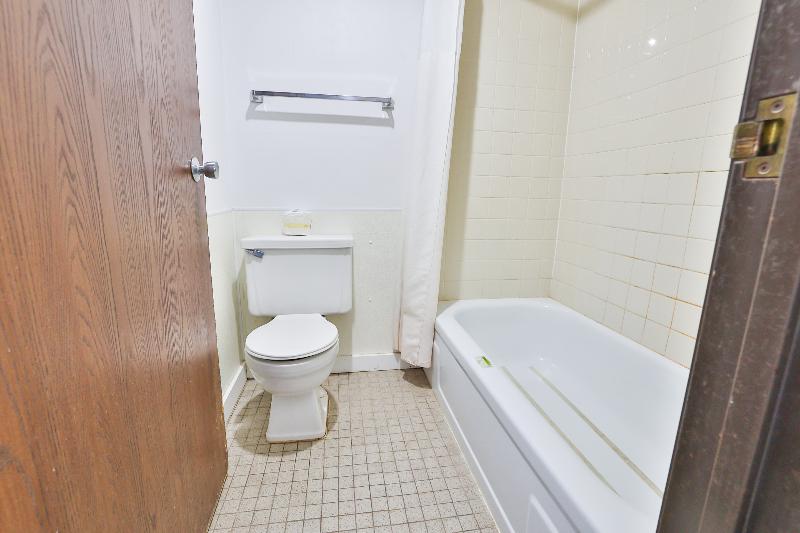 OYO Hotel Pipestone MN, Canterbury Park image