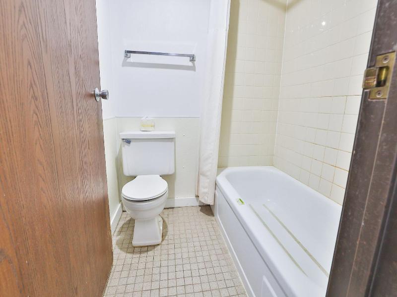 OYO Hotel Pipestone MN, Canterbury Park image