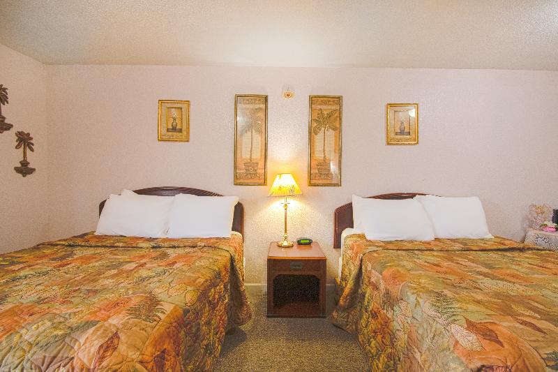 Sunflower Motel Hiawatha By Oyo image