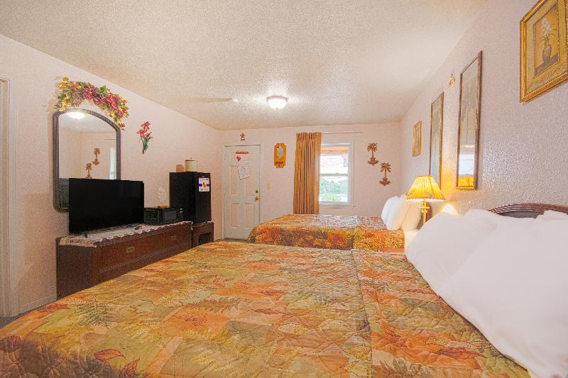 Sunflower Motel Hiawatha By Oyo image