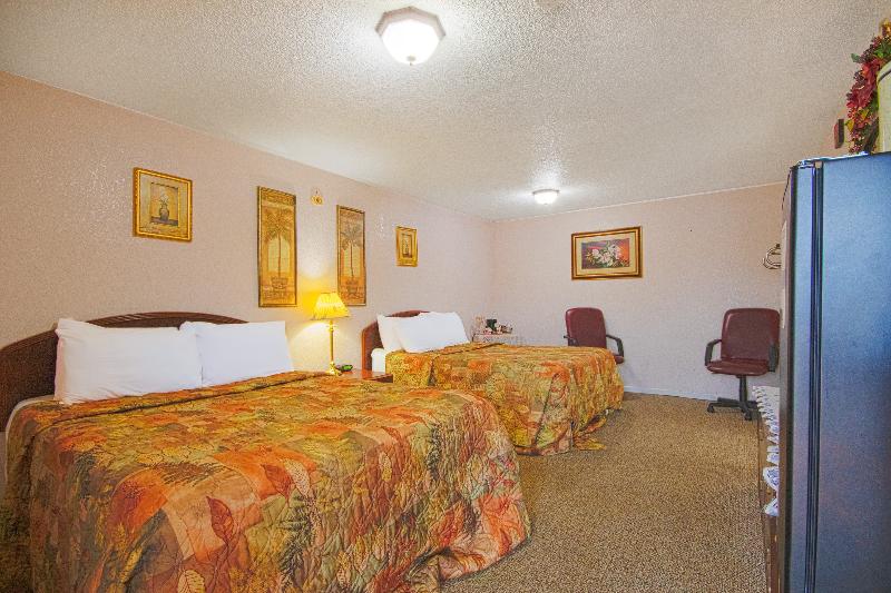 Sunflower Motel Hiawatha By Oyo image