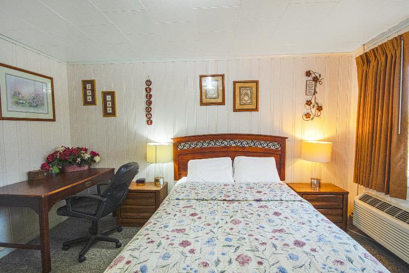 Sunflower Motel Hiawatha By Oyo image