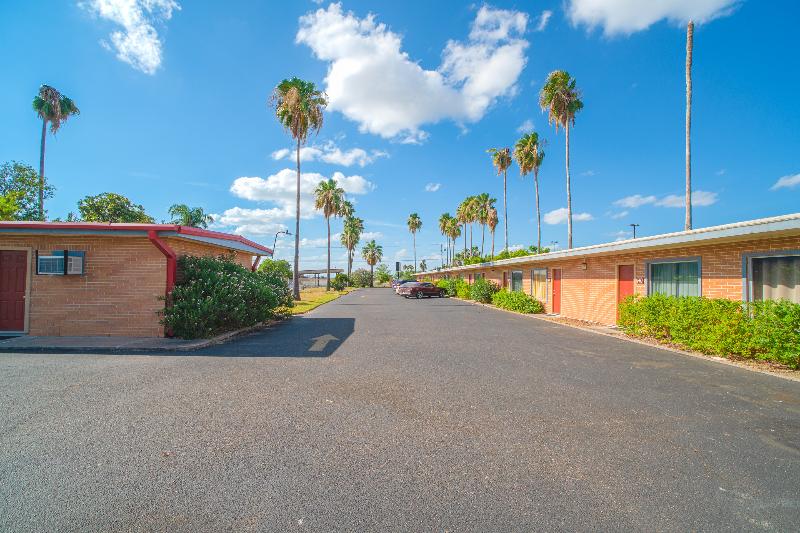Vali Ho Motel By Oyo Weslaco Mercedes image