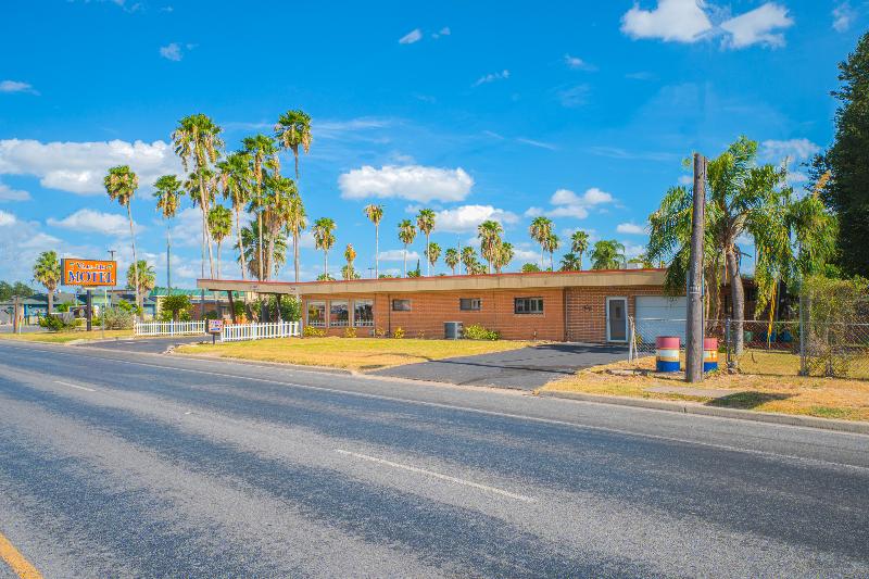 Vali Ho Motel By Oyo Weslaco Mercedes image