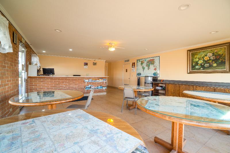 Vali Ho Motel By Oyo Weslaco Mercedes image