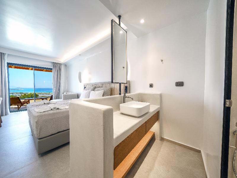 Kavuras Village Hotel & Suites image
