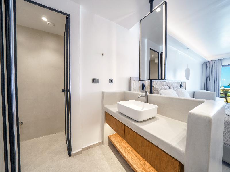 Kavuras Village Hotel & Suites image