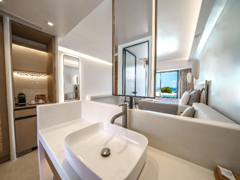 Kavuras Village Hotel & Suites image