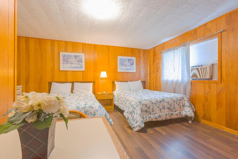 Parkside Motel By Oyo Meadville Conneaut Lake image