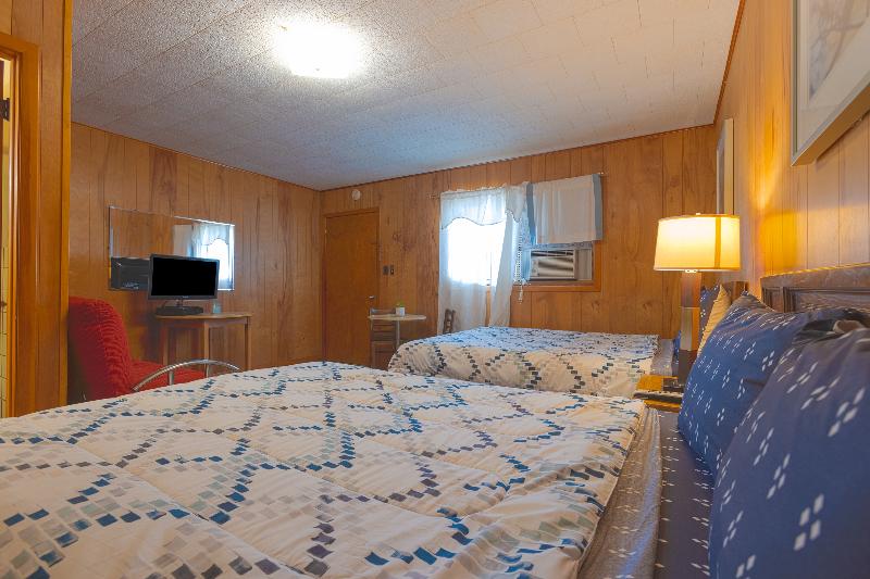 Parkside Motel By Oyo Meadville Conneaut Lake image