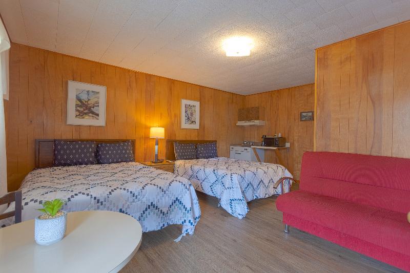 Parkside Motel By Oyo Meadville Conneaut Lake image