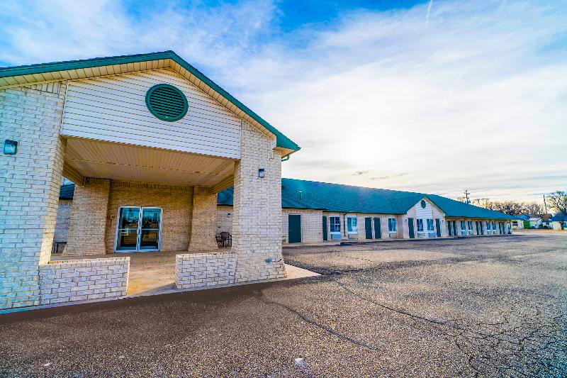 Hometown Inn By Oyo Texhoma, Ok image