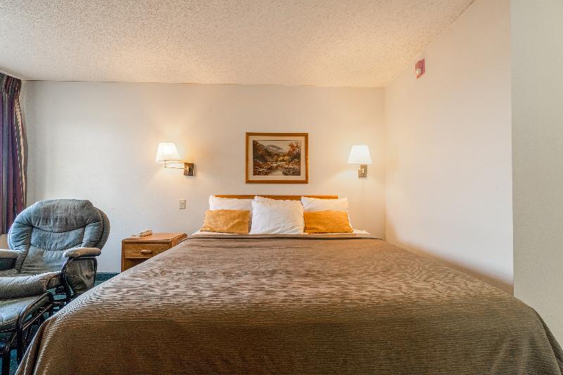 Hometown Inn By Oyo Texhoma, Ok image
