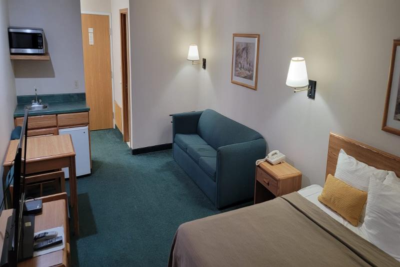 Hometown Inn By Oyo Texhoma, Ok image