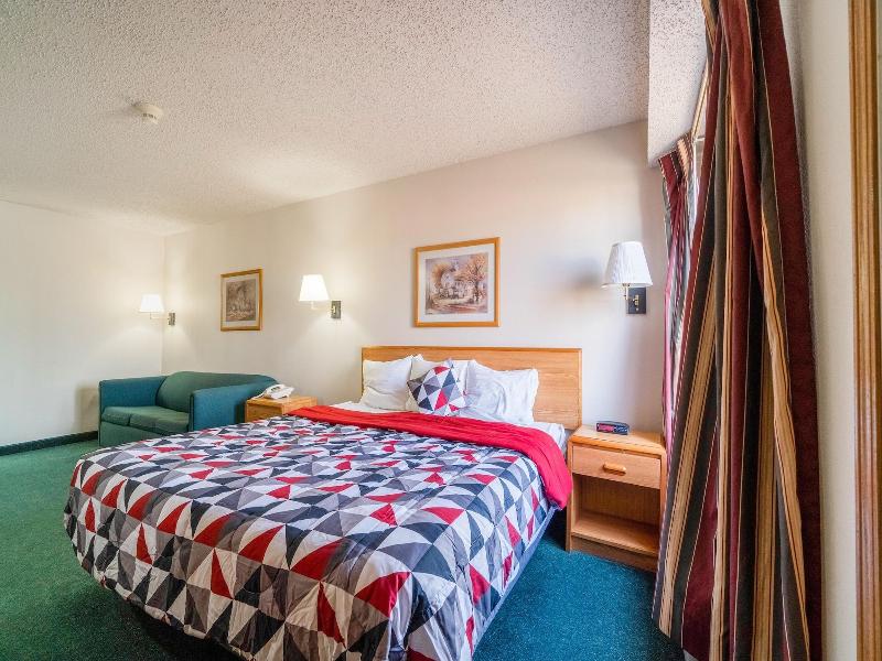Hometown Inn By Oyo Texhoma, Ok image