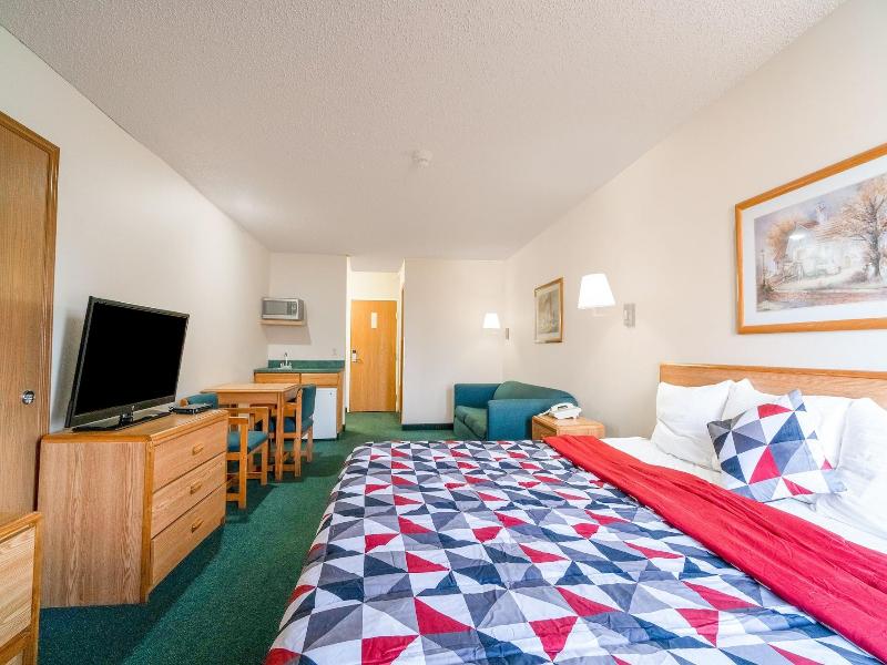 Hometown Inn By Oyo Texhoma, Ok image