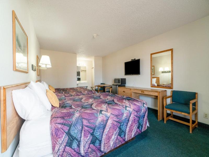 Hometown Inn By Oyo Texhoma, Ok image