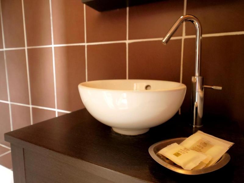 Logis Hotel L'alzire image