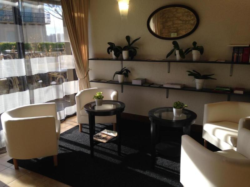 Logis Hotel La Bastide 5