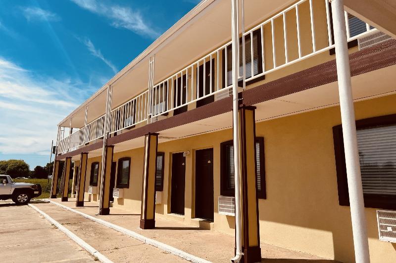 Premier Inn & Suites Oakland Ca