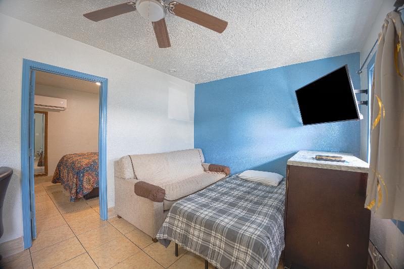 Aladdin Motel By Oyo Merritt Island image