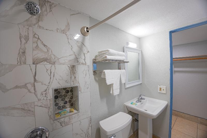 Aladdin Motel By Oyo Merritt Island image