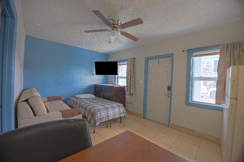 Aladdin Motel By Oyo Merritt Island image