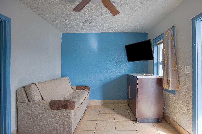 Aladdin Motel By Oyo Merritt Island image