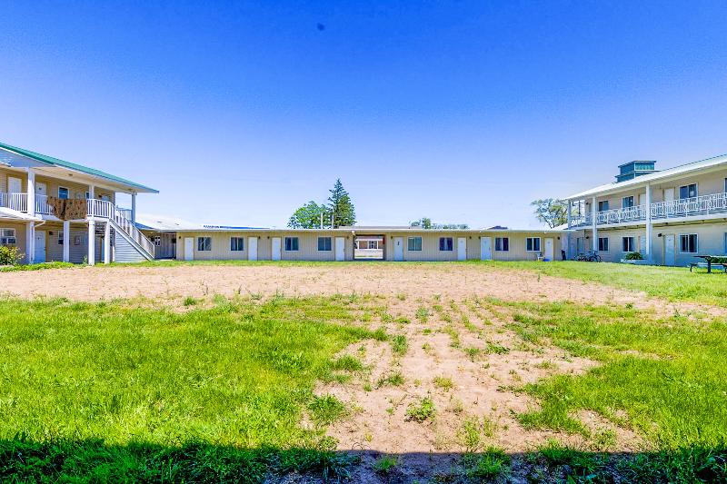 Country Hearth Inn & Suites By OYO Sturgis image