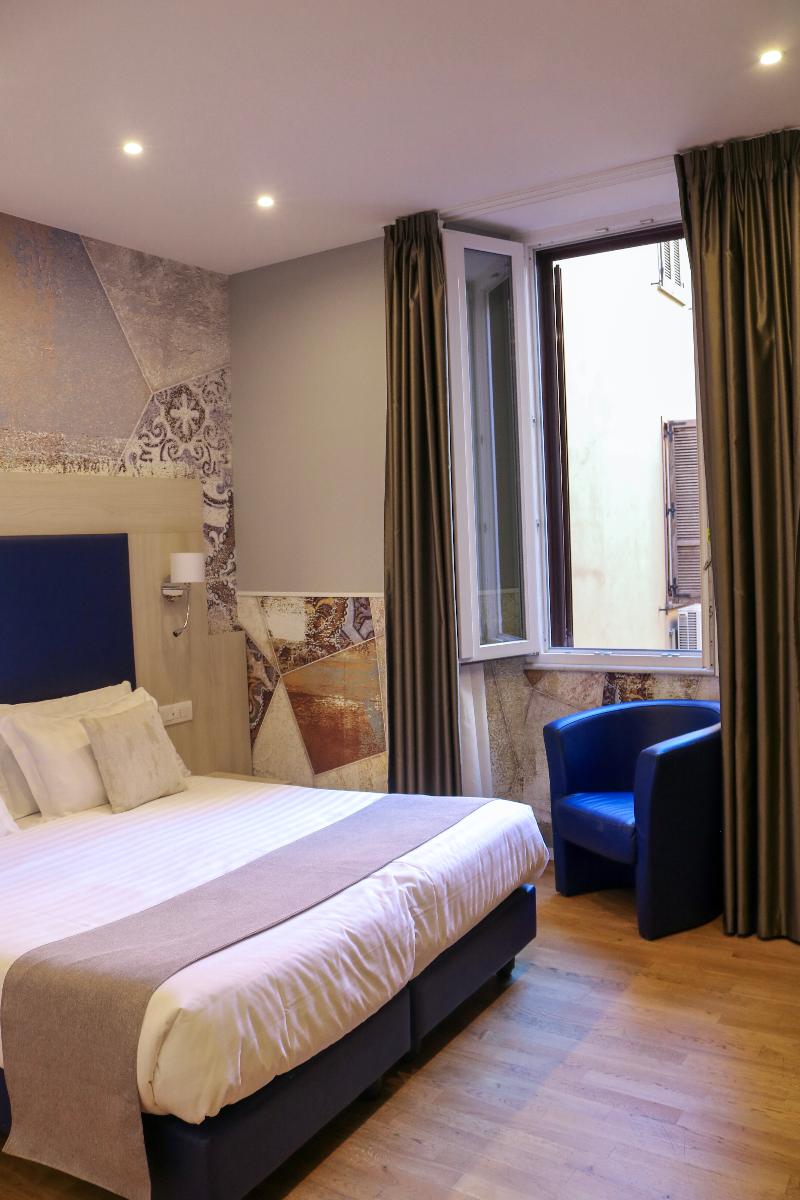 Bramble Luxury Suites image