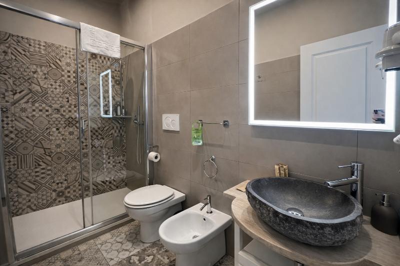 Bramble Luxury Suites image