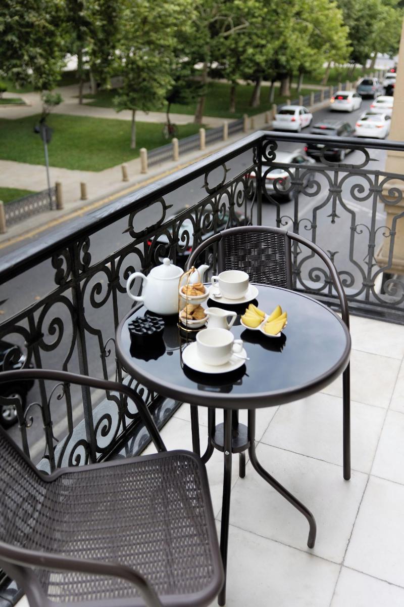 Maestro Address Hotel