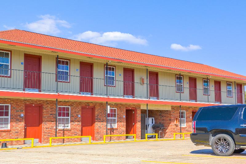 Economy Inn By Oyo Lockport Near Houma image