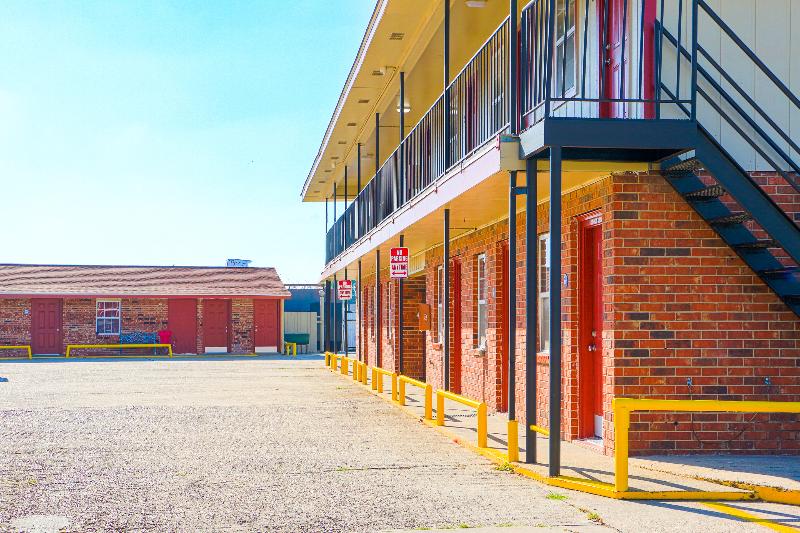 Economy Inn By Oyo Lockport Near Houma image