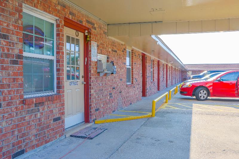 Economy Inn By Oyo Lockport Near Houma image