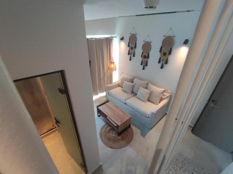 Niso Skiathos image
