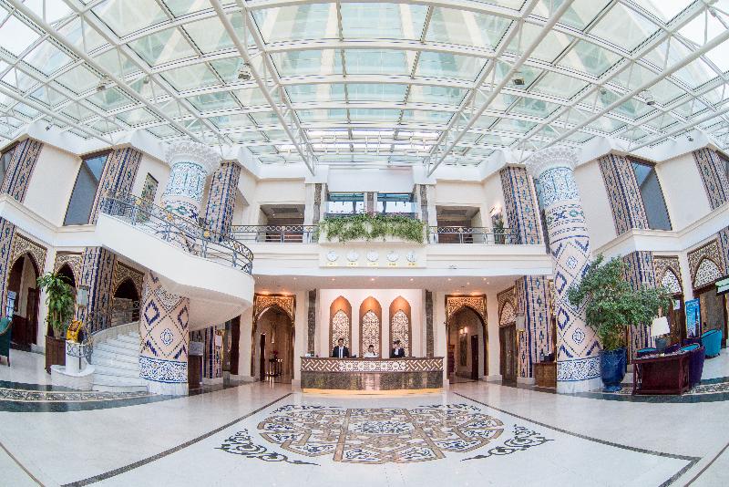Lobby & Reception
