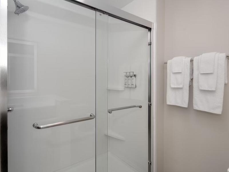 Holiday Inn Express And Suites Oscoda image